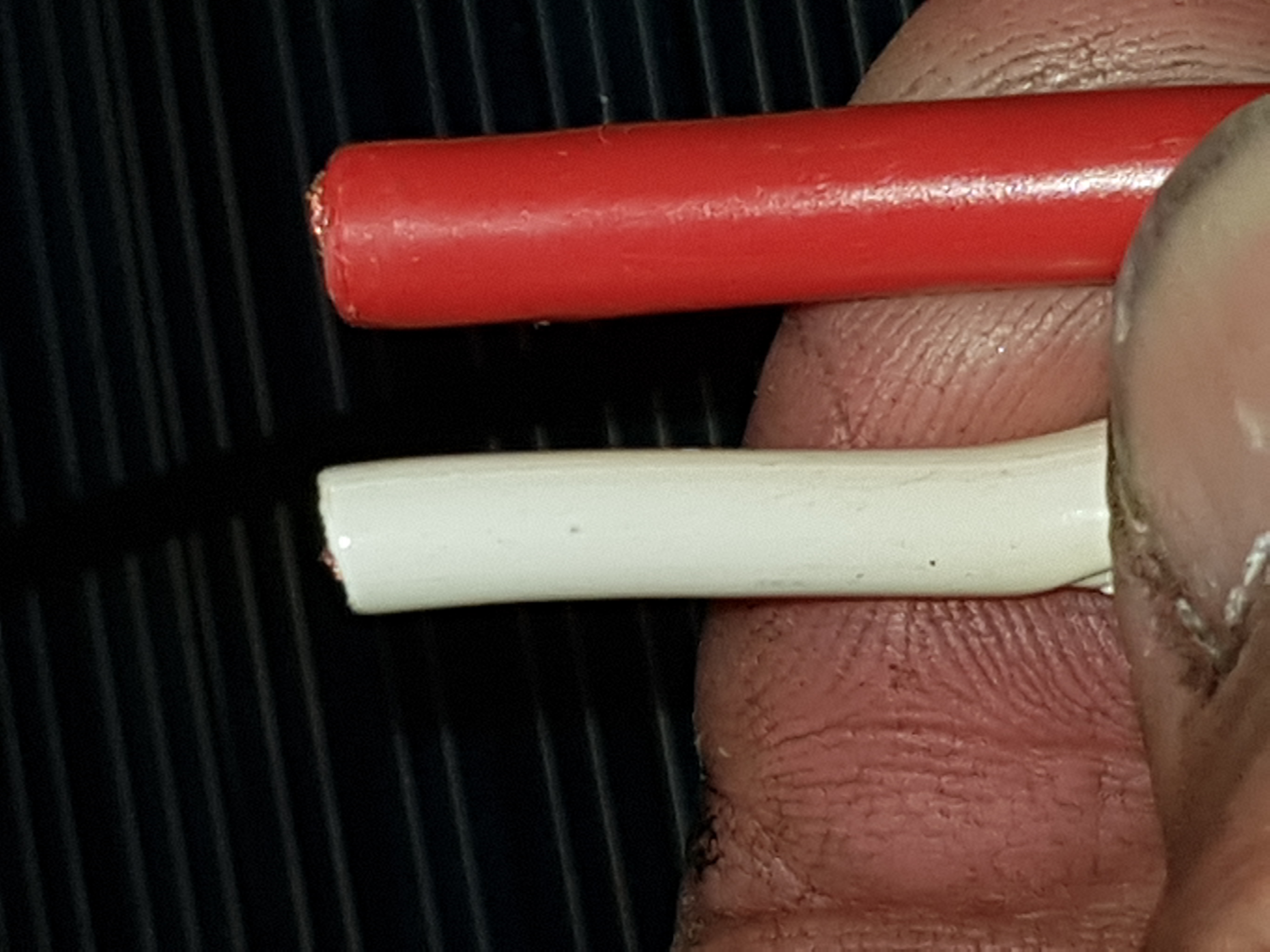 Attached picture Cable side by side.jpg